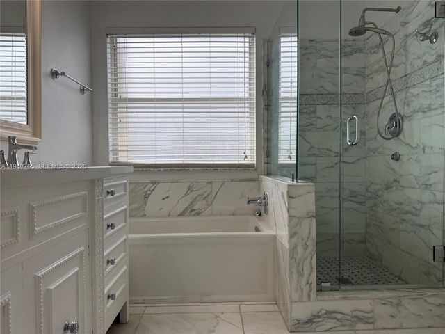 1474 NW 153rd Ln, Pembroke Pines, FL 33028