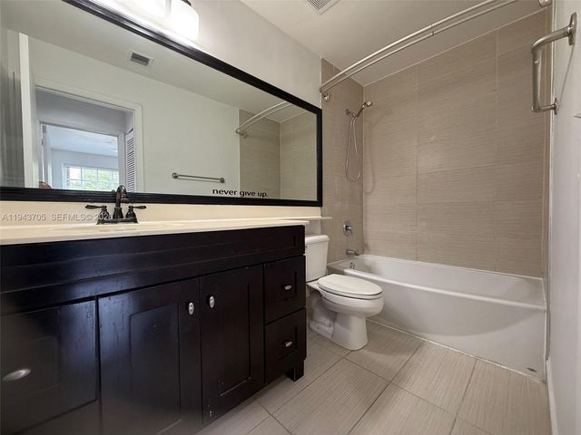 1474 NW 153rd Ln, Pembroke Pines, FL 33028