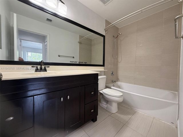 1474 NW 153rd Ln, Pembroke Pines, FL 33028