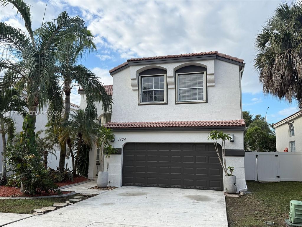 1474 NW 153rd Ln, Pembroke Pines, FL 33028