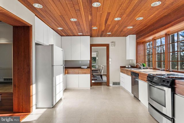 188 ABRAHAMS LN, Villanova, PA 19085