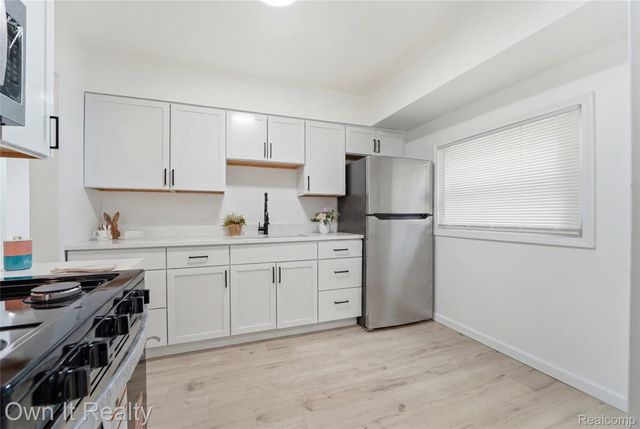 9964 Norborne, Redford Charter Township, MI 48239
