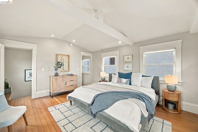 293 Santa Clara Ave., Oakland, CA 94610