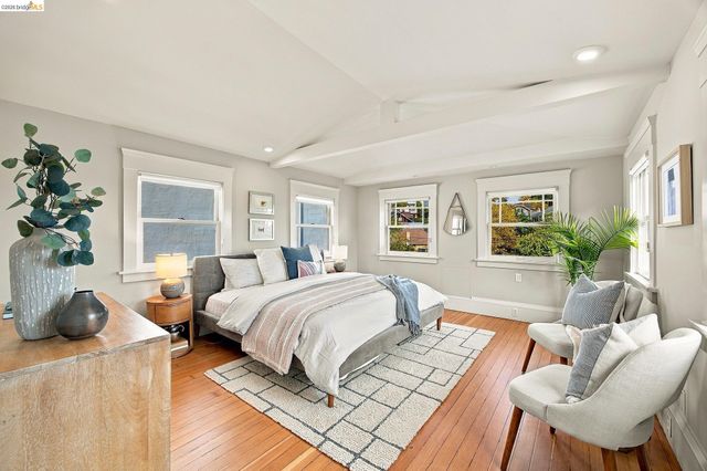 293 Santa Clara Ave., Oakland, CA 94610