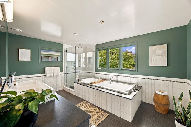 293 Santa Clara Ave., Oakland, CA 94610