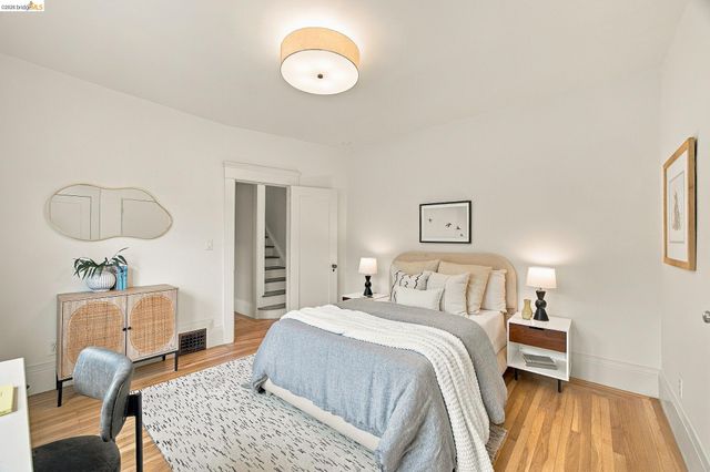 293 Santa Clara Ave., Oakland, CA 94610