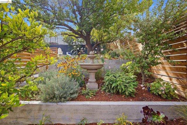 293 Santa Clara Ave., Oakland, CA 94610
