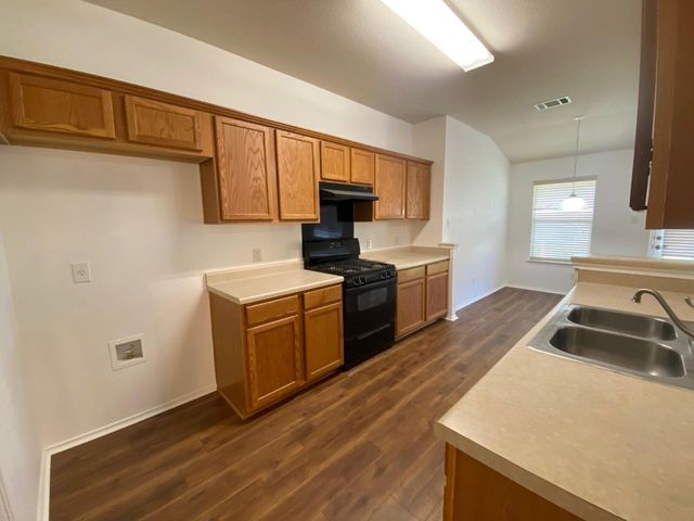 1119 Burgess DR, Leander, TX 78641