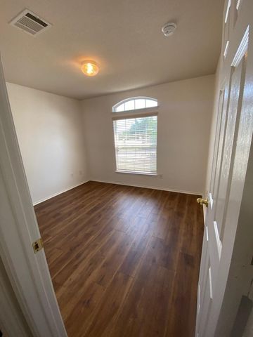 1119 Burgess DR, Leander, TX 78641
