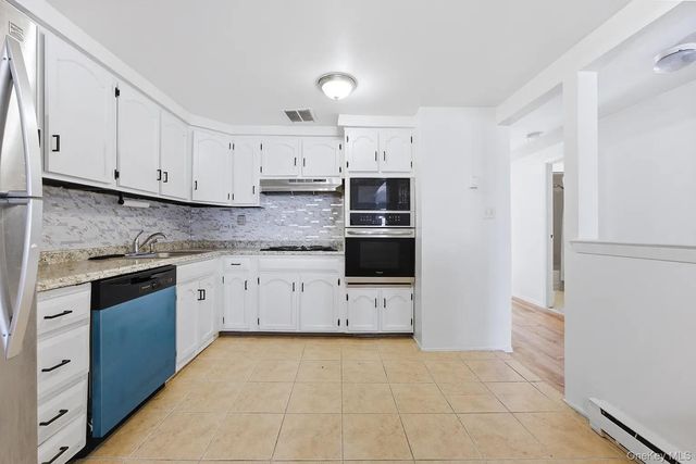 1327 Bell Boulevard 3, Bayside, NY 11360