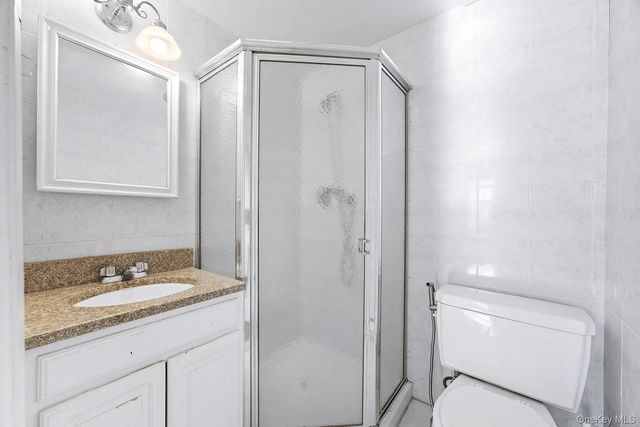 1327 Bell Boulevard 3, Bayside, NY 11360