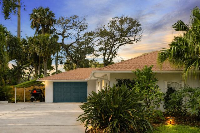 646 Honeysuckle Lane, Vero Beach, FL 32963