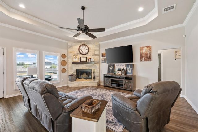 149 Metheglin DR, Temple, TX 76502