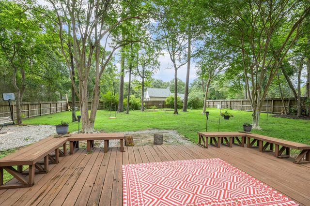 2420 Canter Lane, Conroe, TX 77384