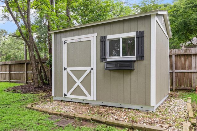 2420 Canter Lane, Conroe, TX 77384