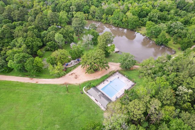 2420 Canter Lane, Conroe, TX 77384