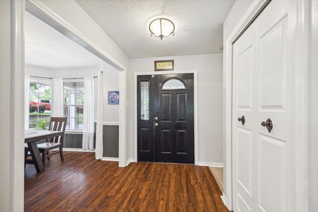 2420 Canter Lane, Conroe, TX 77384