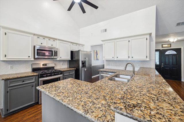 2420 Canter Lane, Conroe, TX 77384