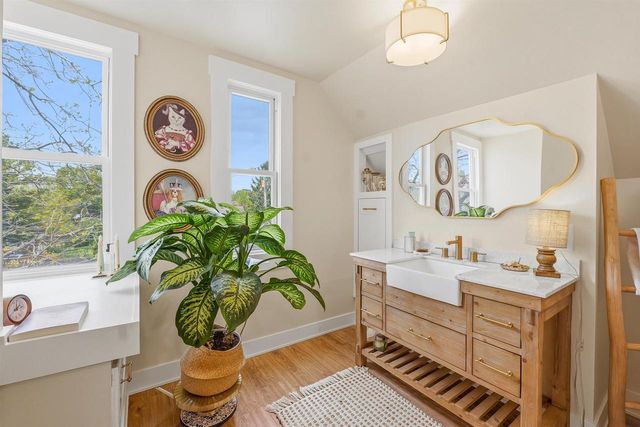 1816 E Nock Street, Milwaukee, WI 53207