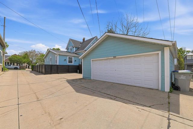 1816 E Nock Street, Milwaukee, WI 53207