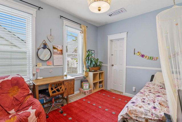 1816 E Nock Street, Milwaukee, WI 53207