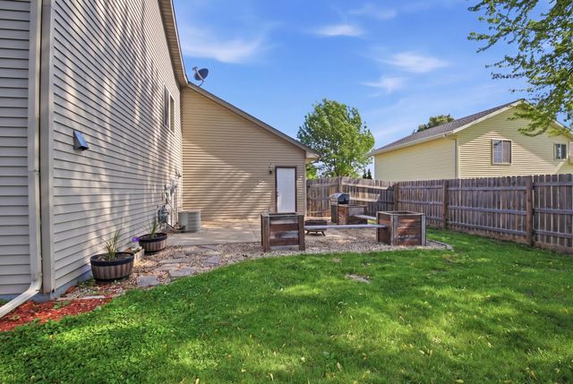1705 Richland Avenue SW, Willmar, MN 56201