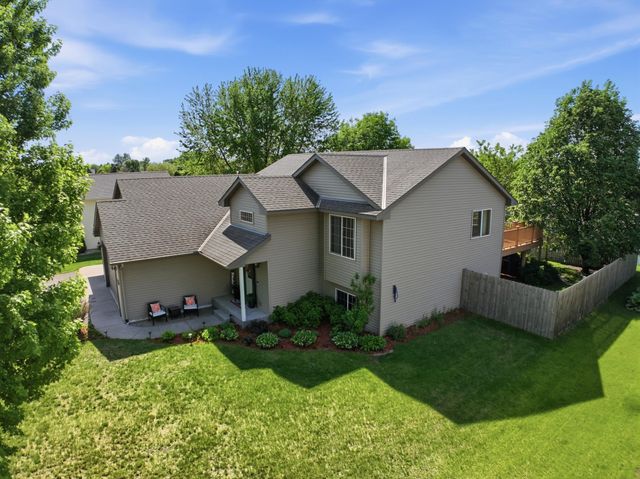 1705 Richland Avenue SW, Willmar, MN 56201