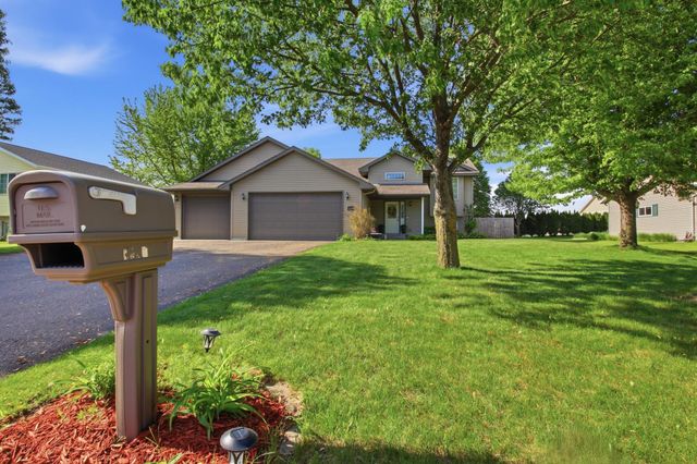 1705 Richland Avenue SW, Willmar, MN 56201