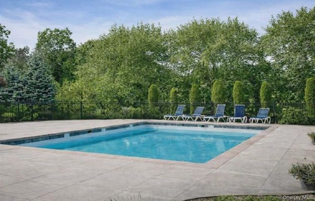 28 N De Baun Avenue 105, Suffern, NY 10901