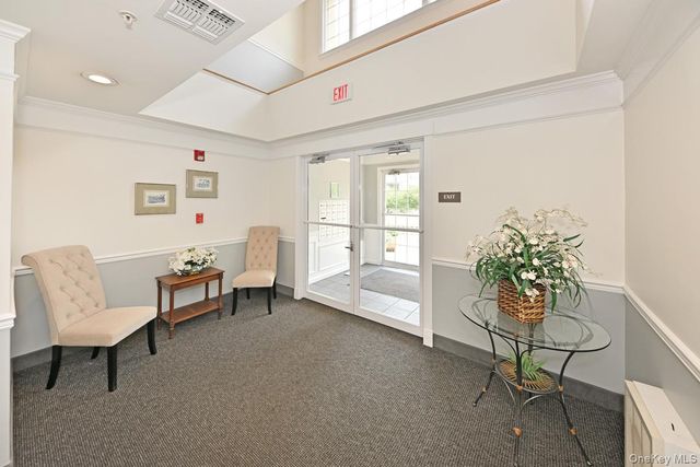 28 N De Baun Avenue 105, Suffern, NY 10901