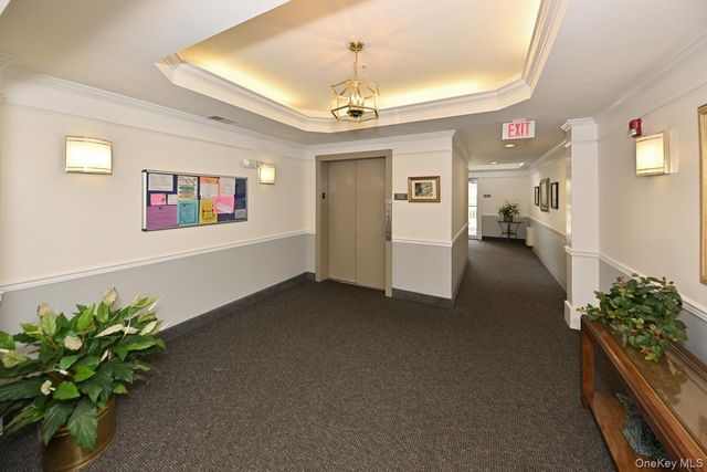 28 N De Baun Avenue 105, Suffern, NY 10901