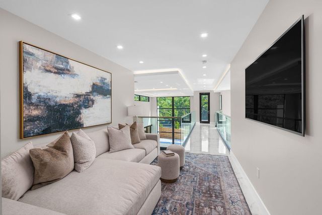 719 SW 11th Street, Fort Lauderdale, FL 33315
