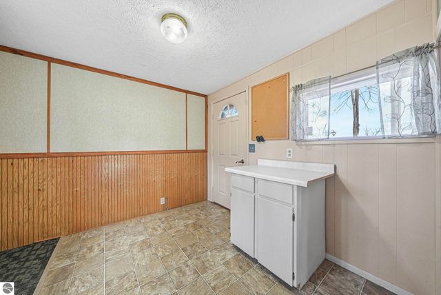 185 N Three Mile Road, Traverse City, MI 49696