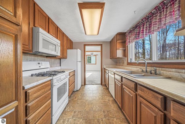 185 N Three Mile Road, Traverse City, MI 49696