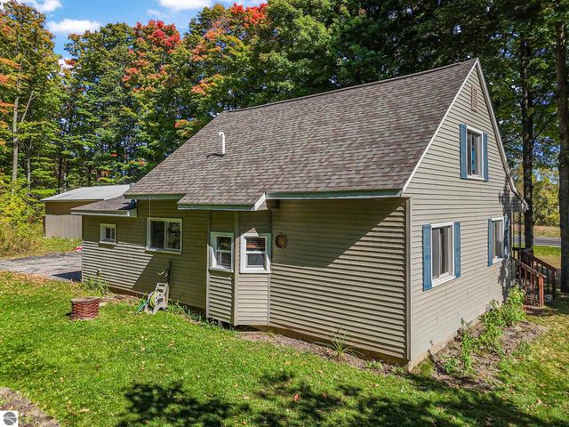 185 N Three Mile Road, Traverse City, MI 49696