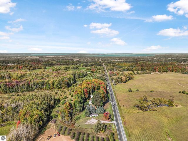 185 N Three Mile Road, Traverse City, MI 49696