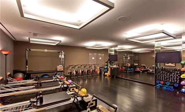 4381 West flamingo rd Road 12305, Las Vegas, NV 89103