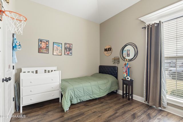 413 Misty Wind Drive, Broussard, LA 70518