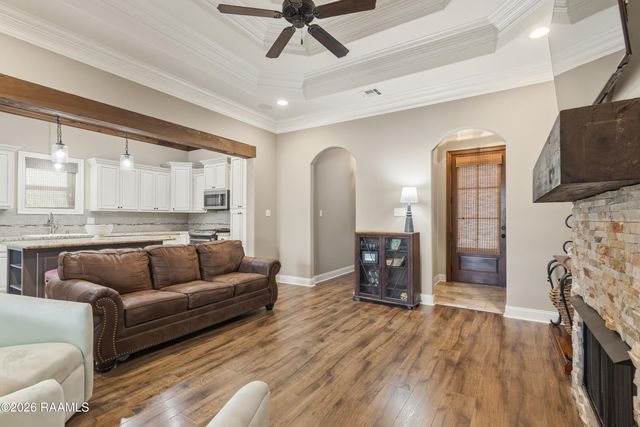 413 Misty Wind Drive, Broussard, LA 70518