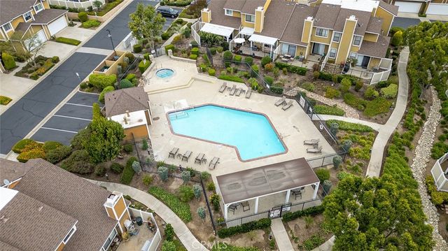 738 Lander, Claremont, CA 91711