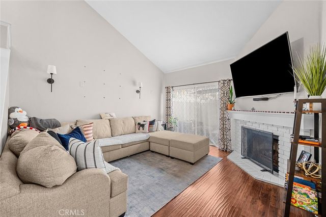 738 Lander, Claremont, CA 91711