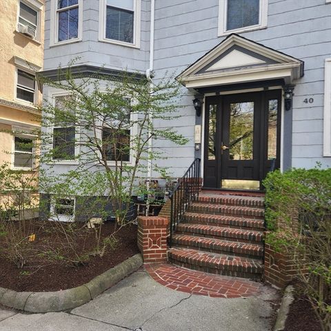 40 Highland Ave 8, Somerville, MA 02143