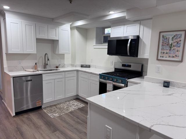 40 Highland Ave 8, Somerville, MA 02143