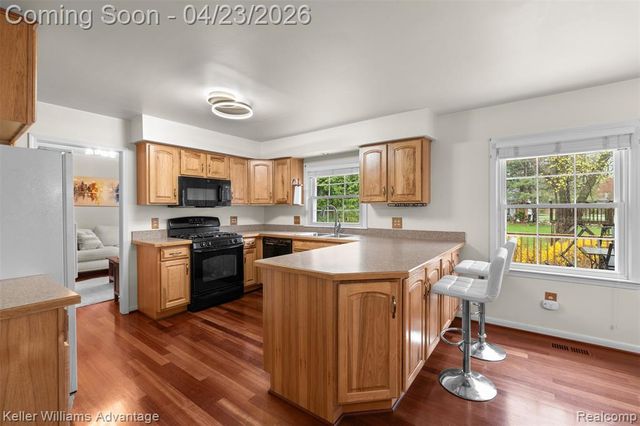348 Willow Tree Lane, Rochester Hills, MI 48306