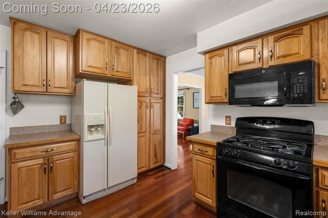 348 Willow Tree Lane, Rochester Hills, MI 48306