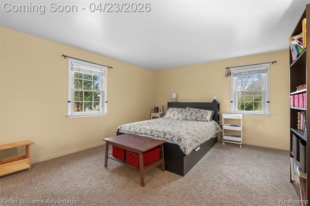 348 Willow Tree Lane, Rochester Hills, MI 48306