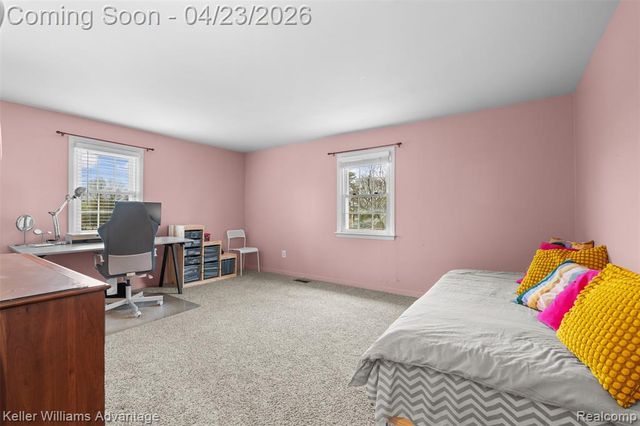 348 Willow Tree Lane, Rochester Hills, MI 48306