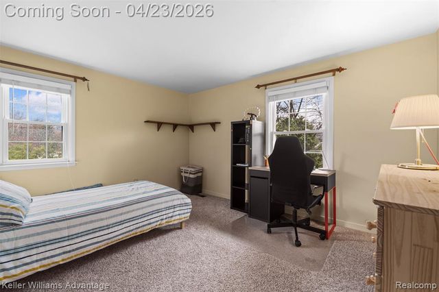 348 Willow Tree Lane, Rochester Hills, MI 48306