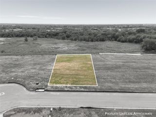 105 Amistad Circle, Mcgregor, TX 76657