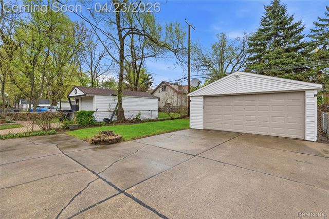 9538 Hazelton, Redford Charter Township, MI 48239